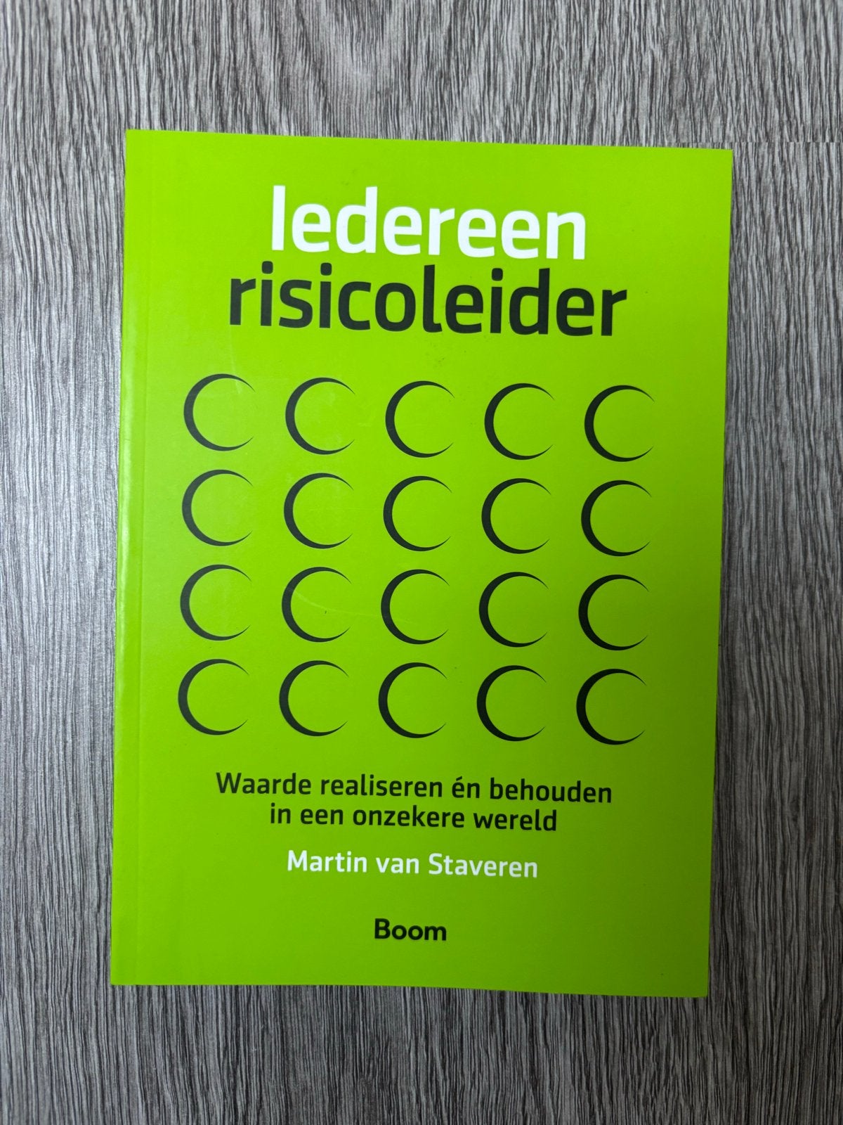 Iedereen risicoleider - Martin van Staveren, Ophalen of Verzenden, Zo goed als nieuw, Overige uitgevers, Nederlands
