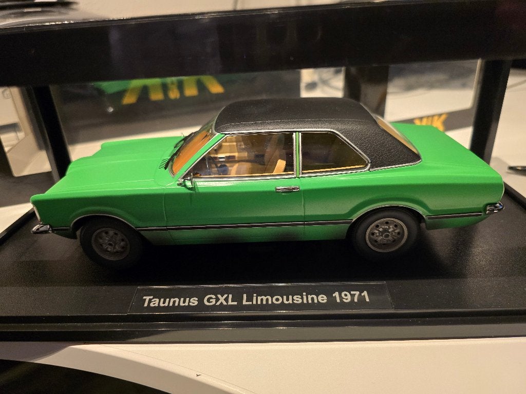 Ford Taunus GXL Limousine 1971 vies 1/18, Ophalen of Verzenden, Nieuw, Auto, Overige merken