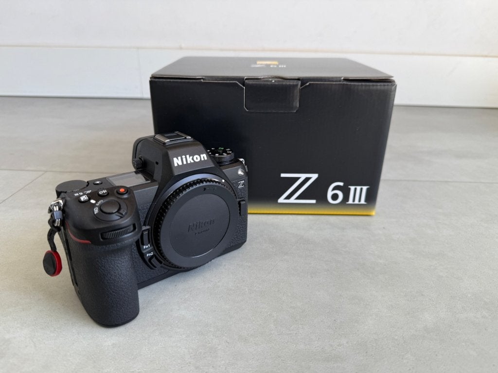 Nikon Z6III (5507 clicks - nieuwstaat) incl. factuur, Audio, Tv en Foto, Fotocamera's Digitaal, Bluetooth, Accu, Ophalen of Verzenden