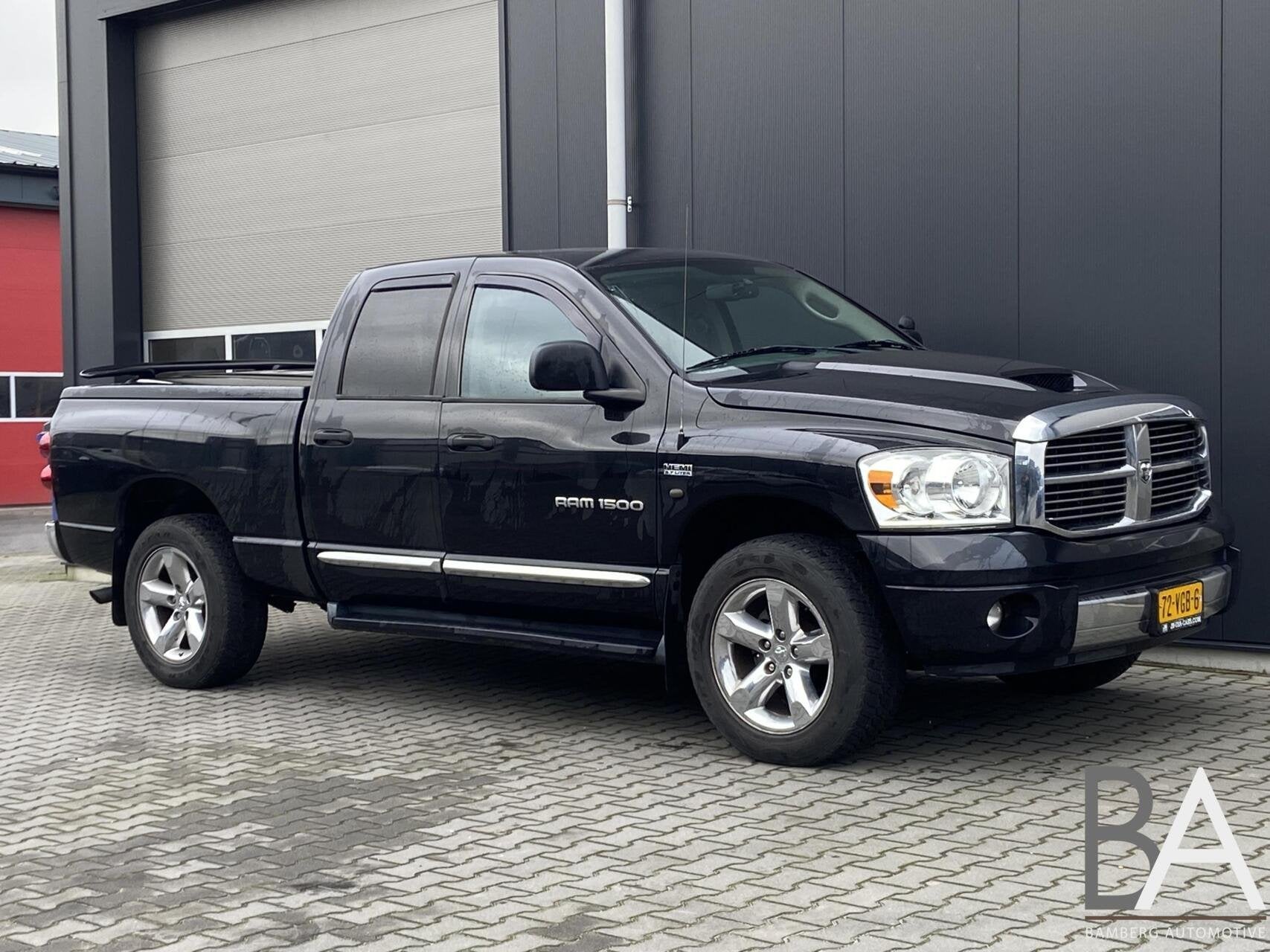 Dodge Ram 1500 4X4 5.7 V8 4x4 LPG|pano|leder|stoelverwarming, Automaat, Stoelverwarming, 450 kg, Gebruikt