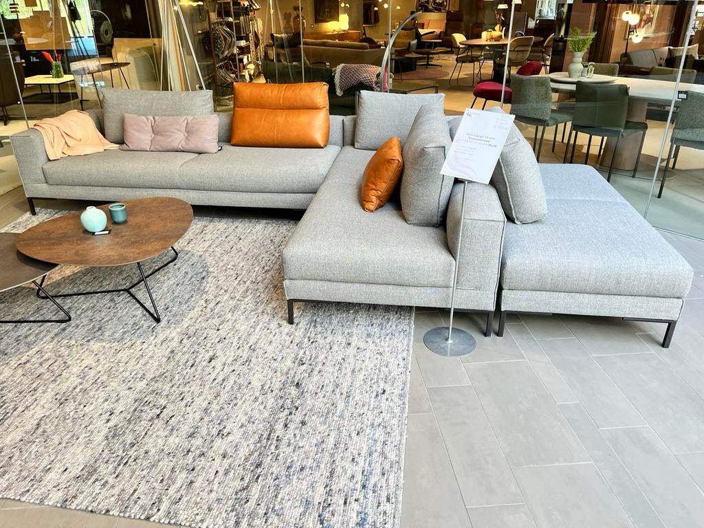 Design on stock aikon lounge ‘13, Ophalen, Zo goed als nieuw, Minder dan 10 m², Tapijt