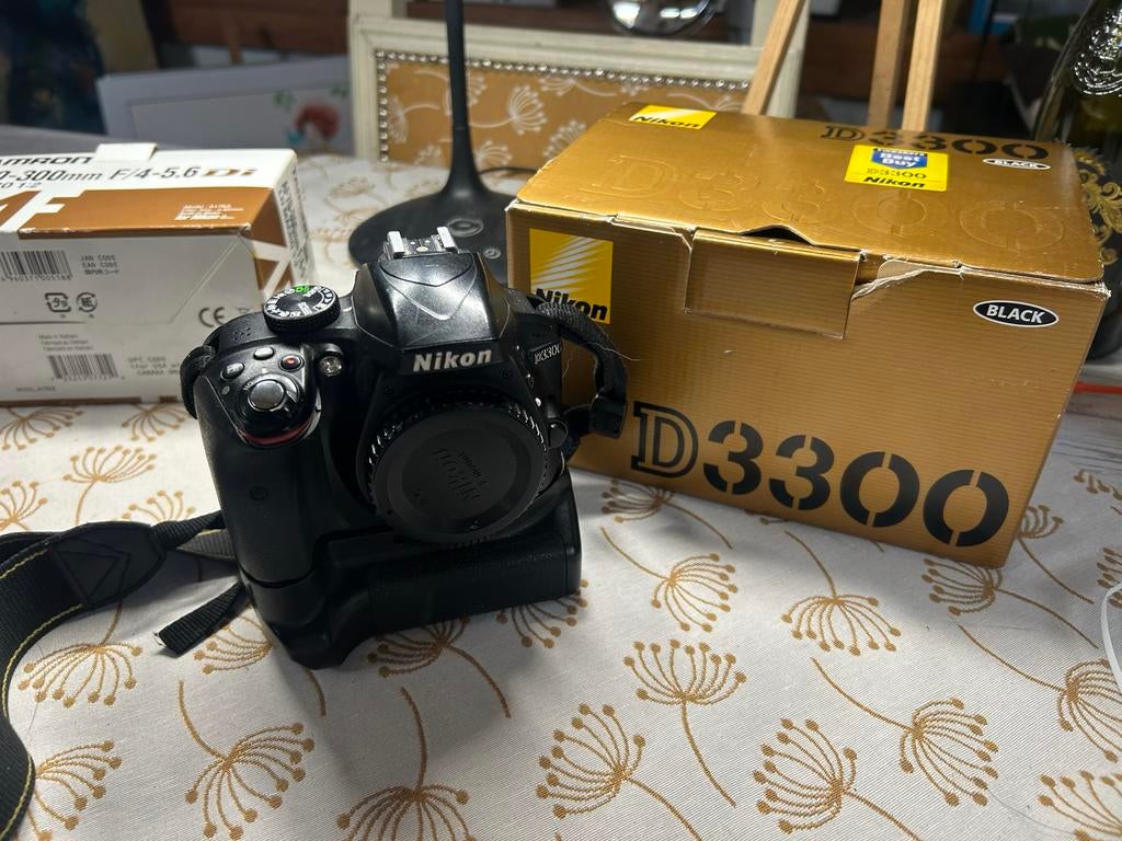 Nikon D3300 met Tamron 100-300mm lens en accessoires, Ophalen of Verzenden, Gebruikt, Spiegelreflex, Nikon