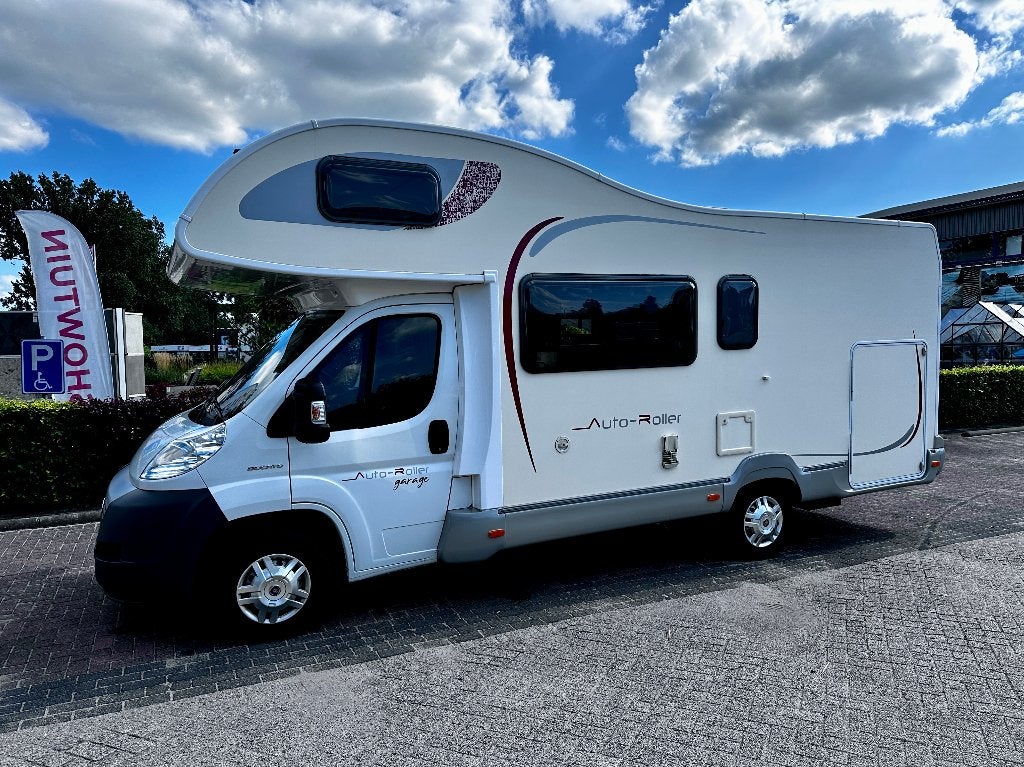 Caravans And Camping Roller
