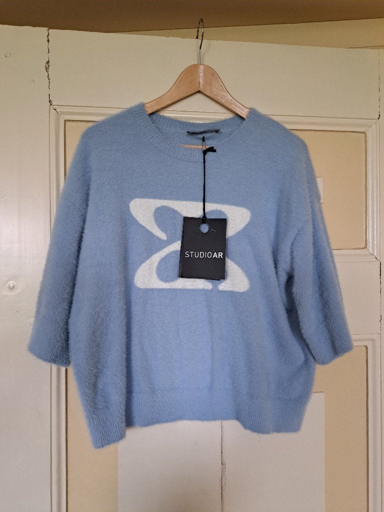 Studio AR fluffy truitje ijsblauw s, Nieuw, Studio AR, Korte mouw, Maat 36 (S)