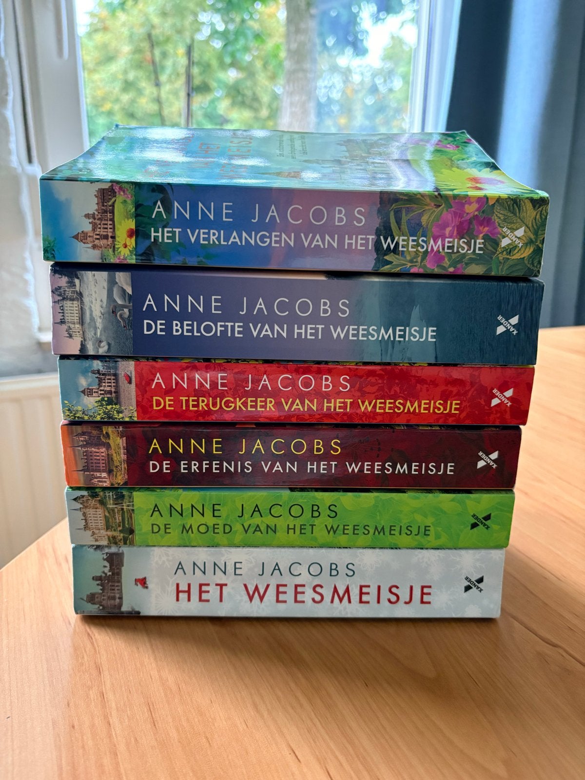 Anne Jacobs - Het Weesmeisje serie (6 boeken), Boeken, Ophalen of Verzenden, Zo goed als nieuw