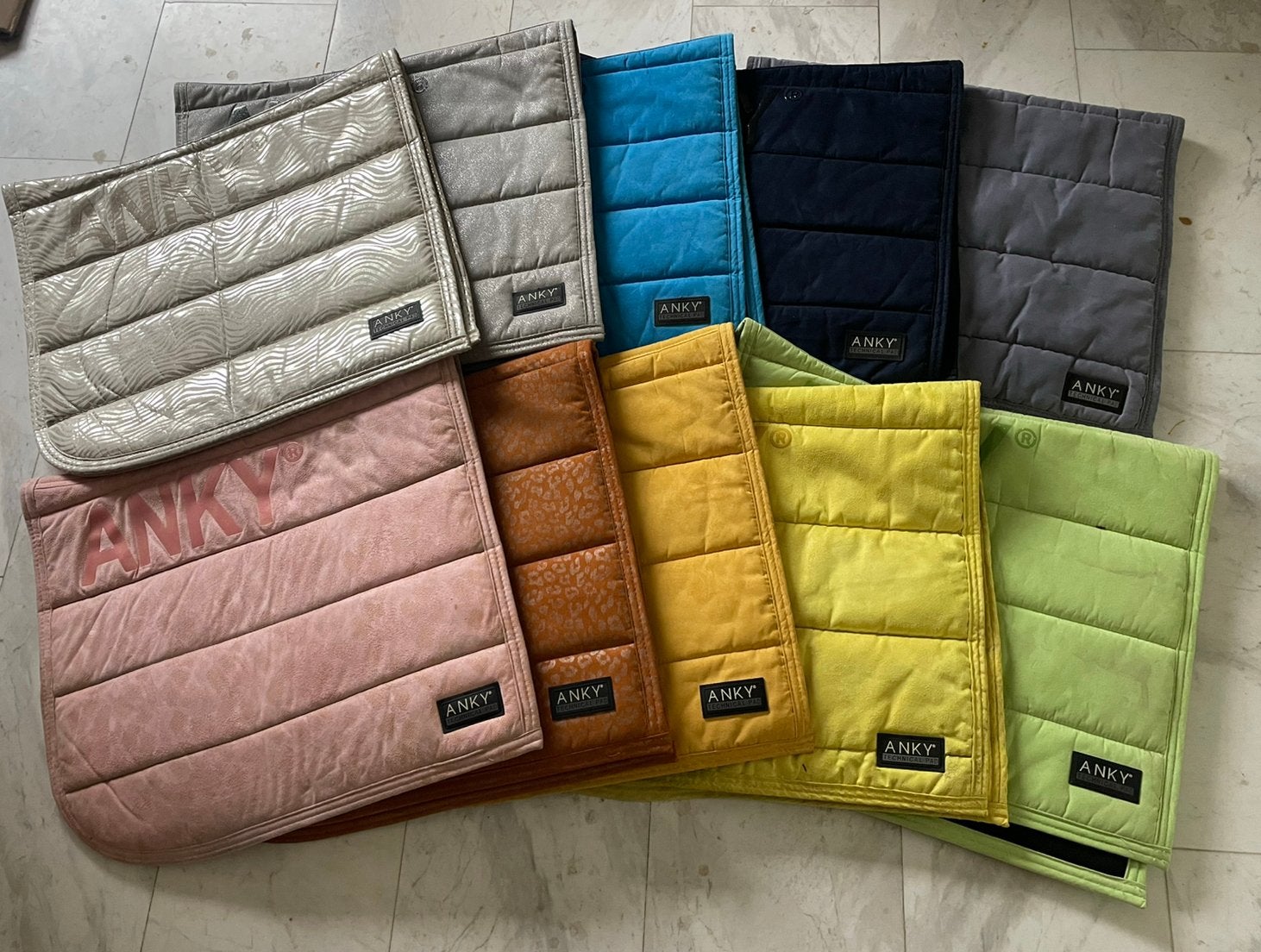 Anky pads full dressuur, Dieren en Toebehoren, Paarden en Pony's | Dekens en Dekjes, Gebruikt, Dressuurdekje, Anky, Full (L)