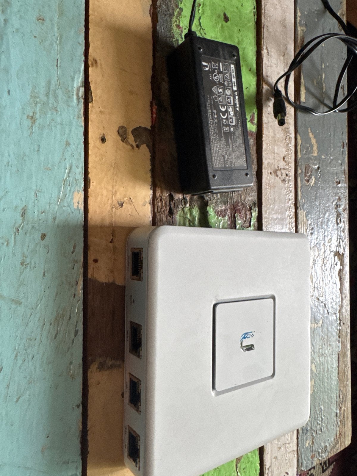 UniFi Security Gateway (USG) - Router, Computers en Software, Ophalen of Verzenden, Gebruikt, Router