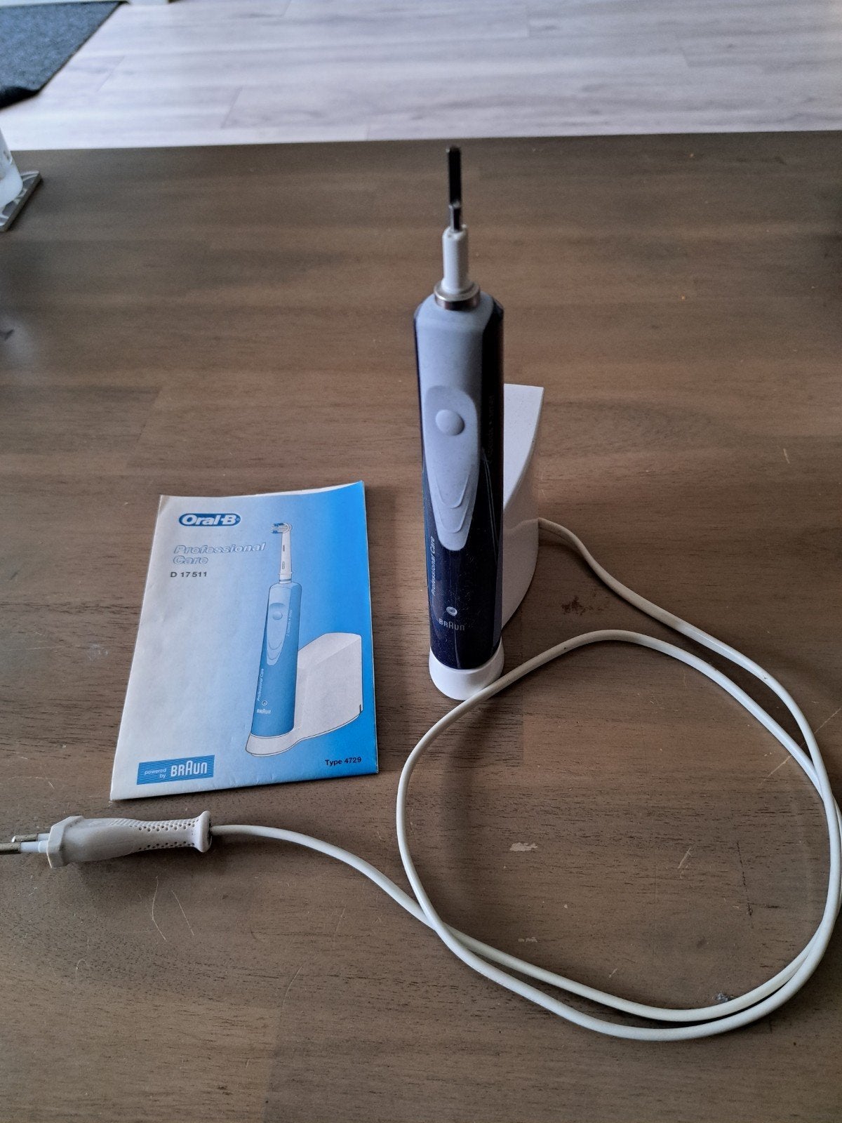 Oral B elektrische tandenborstel, Ophalen, Tandenborstel