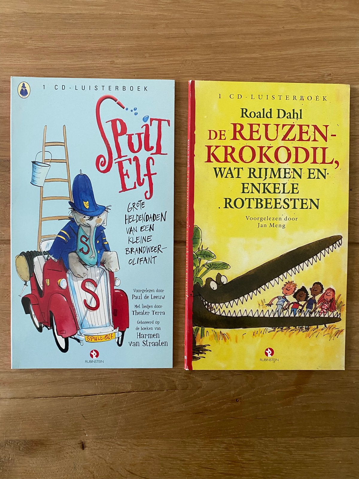 2x luisterboek - Spuit elf & De Reuzenkrokodil, Ophalen of Verzenden, Zo goed als nieuw, Fictie algemeen