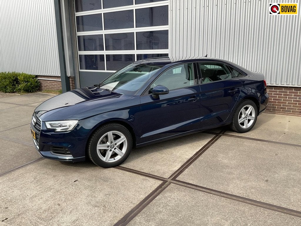 Audi A3 Limousine 30 TFSI Pro Line, Stof, Gebruikt, Blauw, 116 pk