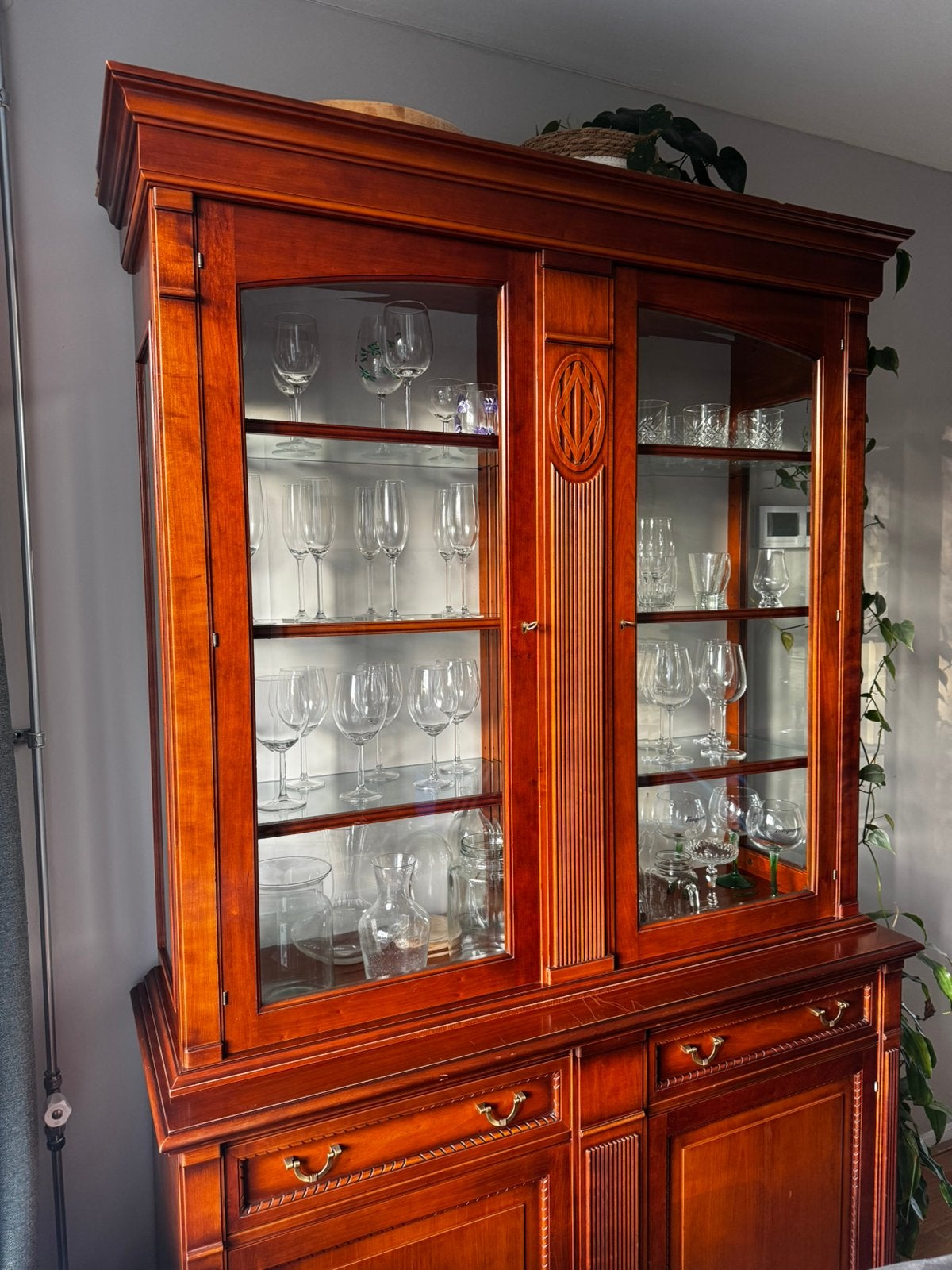 Buffetkast facet geslepen glas en lampjes, Ophalen, Gebruikt, 200 cm of meer, Glas