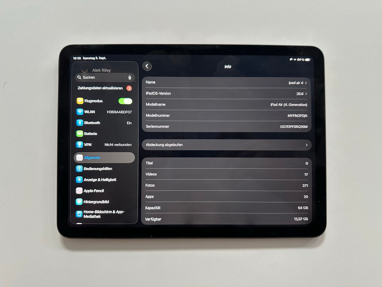 iPad Air 4 (64GB, Spacegrijs), Apple iPad Air, Zo goed als nieuw, Wi-Fi, Ophalen