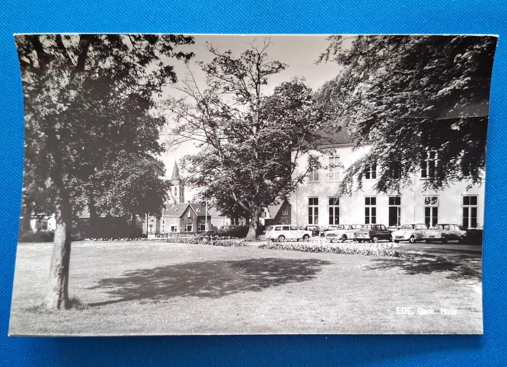 Ansichtkaart Ede Gem. Huis met oude auto's, Ophalen of Verzenden, Ongelopen, Gelderland