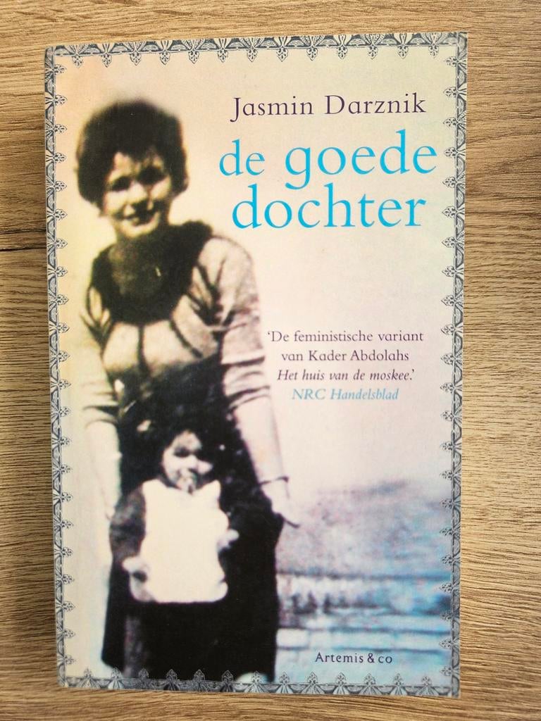 Jasmin Darznik - De goede dochter, Ophalen of Verzenden, Jasmin Darznik, Zo goed als nieuw