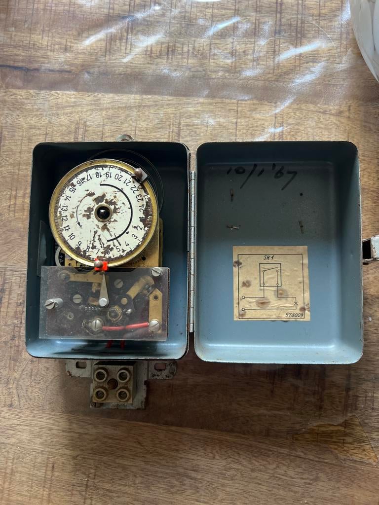 Oude lantaren klok / schakelklok - Vintage, Ophalen of Verzenden