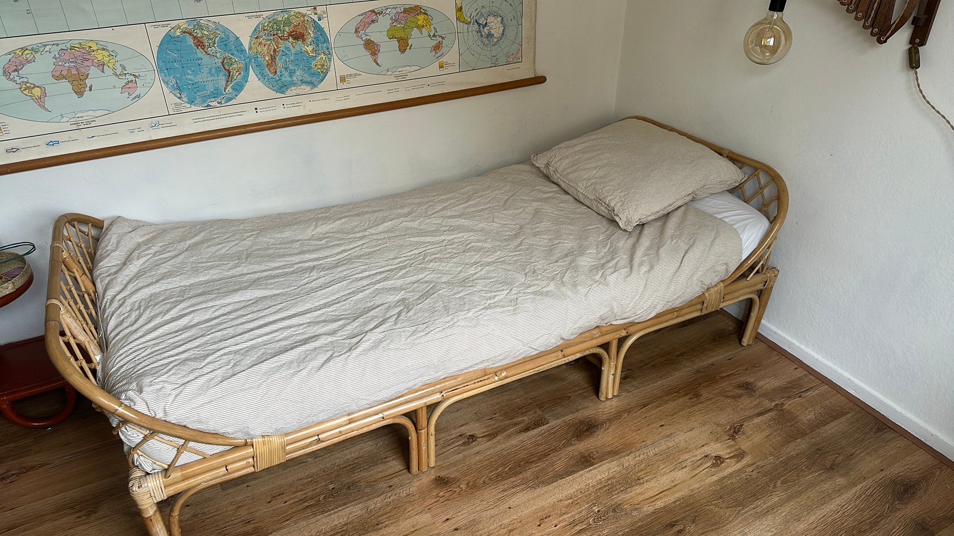 Bamboe bed 1 persoons ledikant bank daybed bamboo, Ophalen of Verzenden, Zo goed als nieuw, Eenpersoons, Hout