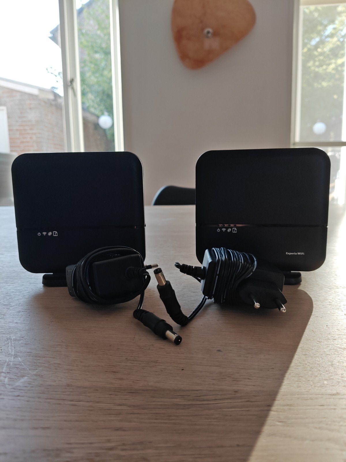 Arcadyan Experia WiFi Routers (2 stuks), Ophalen of Verzenden, Gebruikt, Router, Arcadyan