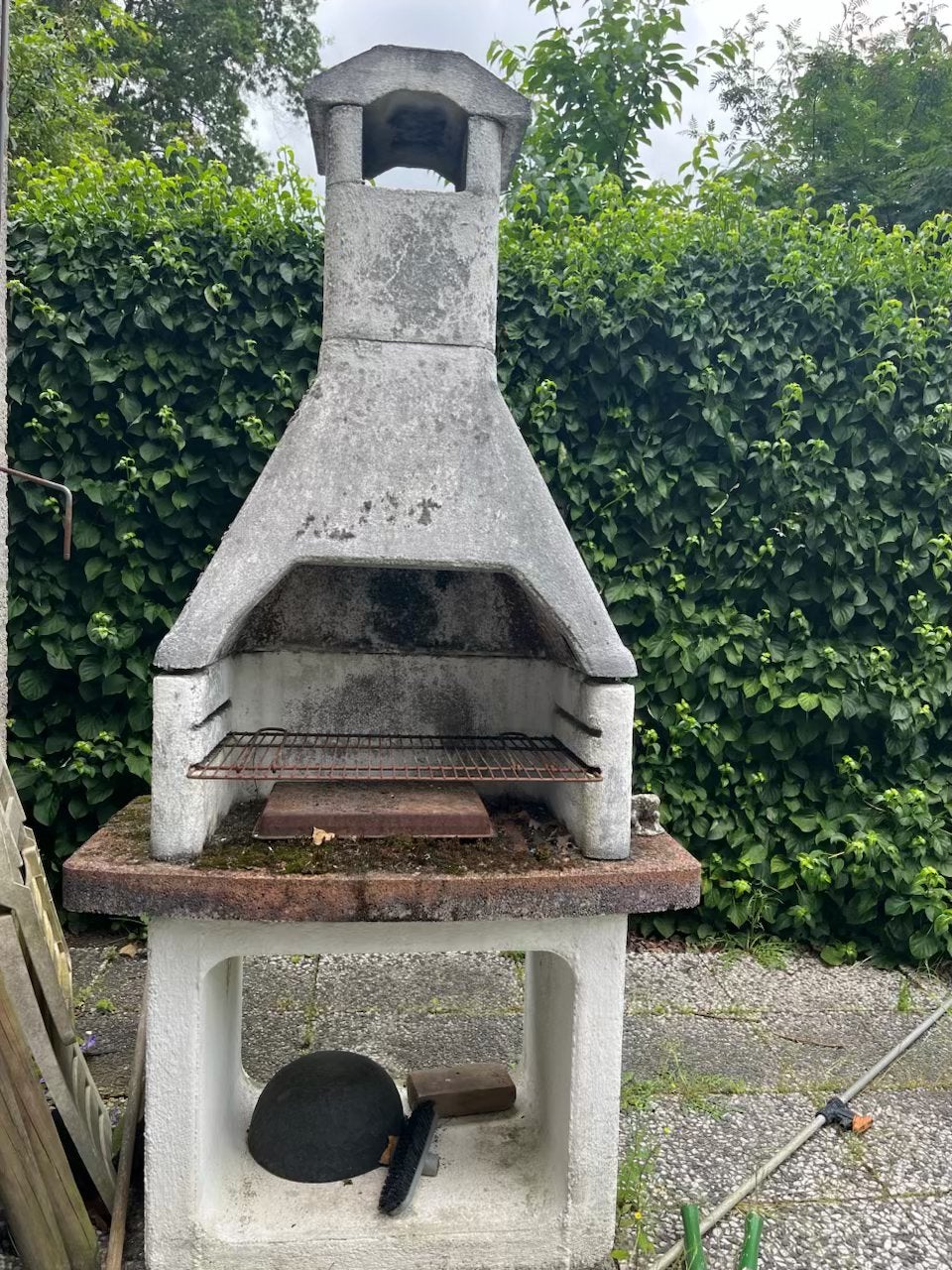 Betonnen Barbecue & Tuinhaard, Ophalen, Gebruikt, Onbekend