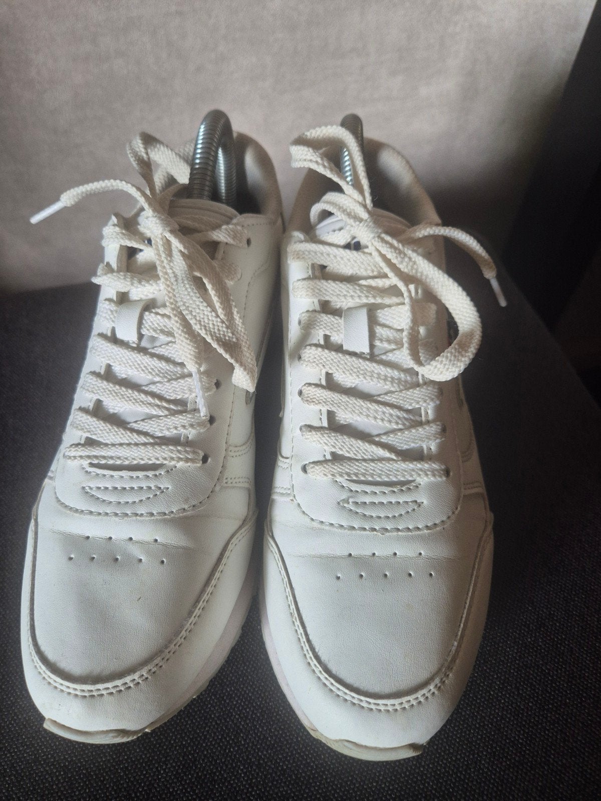 Witte Fila Sneakers - Maat 39, Wit, Ophalen of Verzenden, Sneakers of Gympen, Fila
