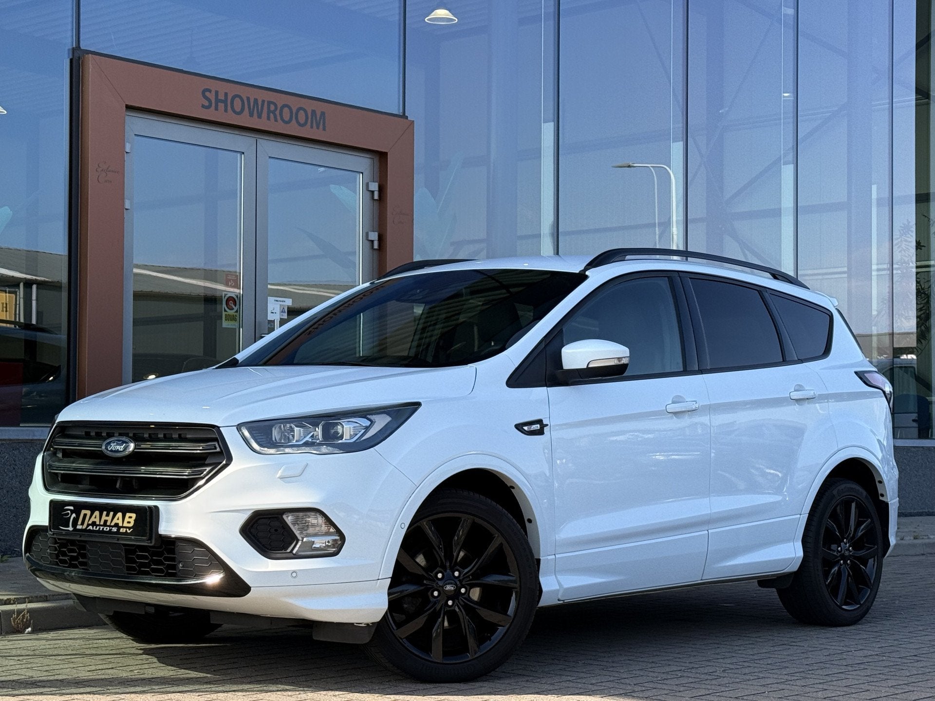 Ford Kuga 1.5 EcoBoost ST Line | Stoel/Stuur verwarming | Cr, Auto's, Voorwielaandrijving, Dealer onderhouden, Zwart, 4 cilinders