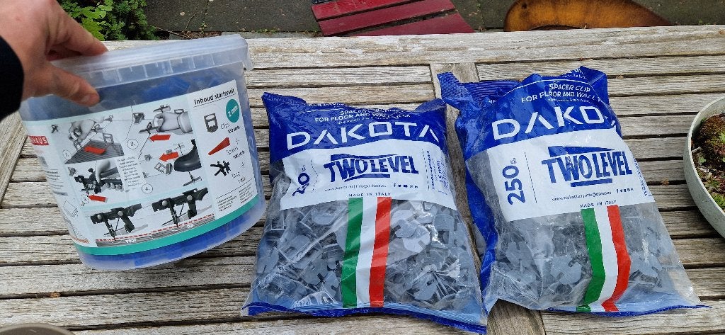 Dakota leveling clips & spieën (zeer veel), Doe-het-zelf en Verbouw, Tegels, Overige materialen, 10 m² of meer, Vloertegels, Minder dan 20 cm