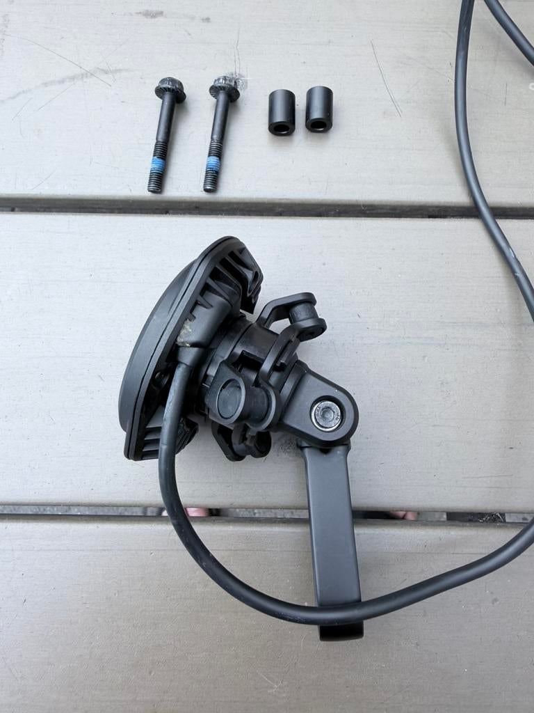 Quad Lock wireless charger,motor koppelings beugel + demper., Motoren, Ophalen of Verzenden, Zo goed als nieuw