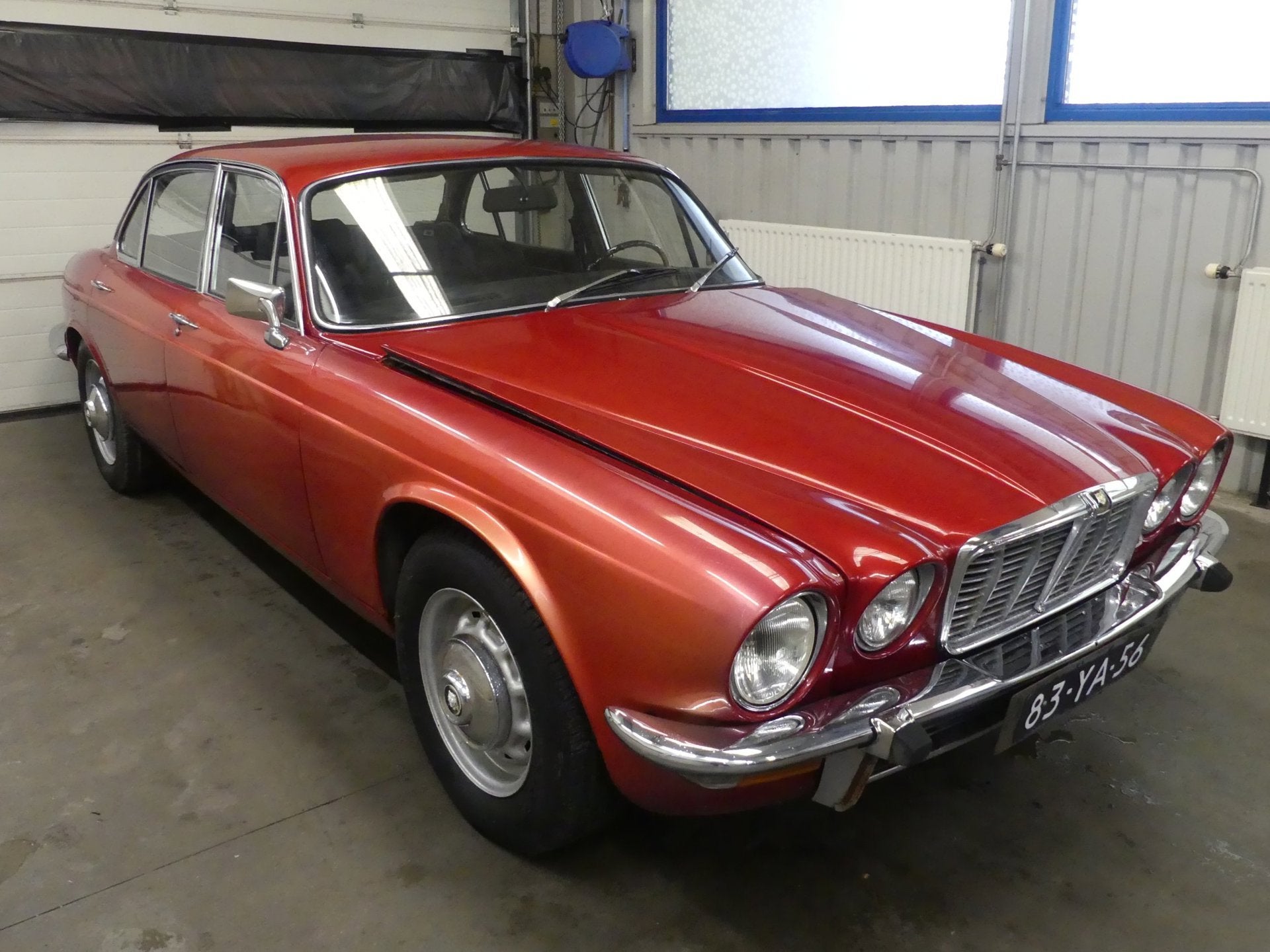 Jaguar XJ 4.2 - Automaat - Leer - OPKNAPPER, foto 4