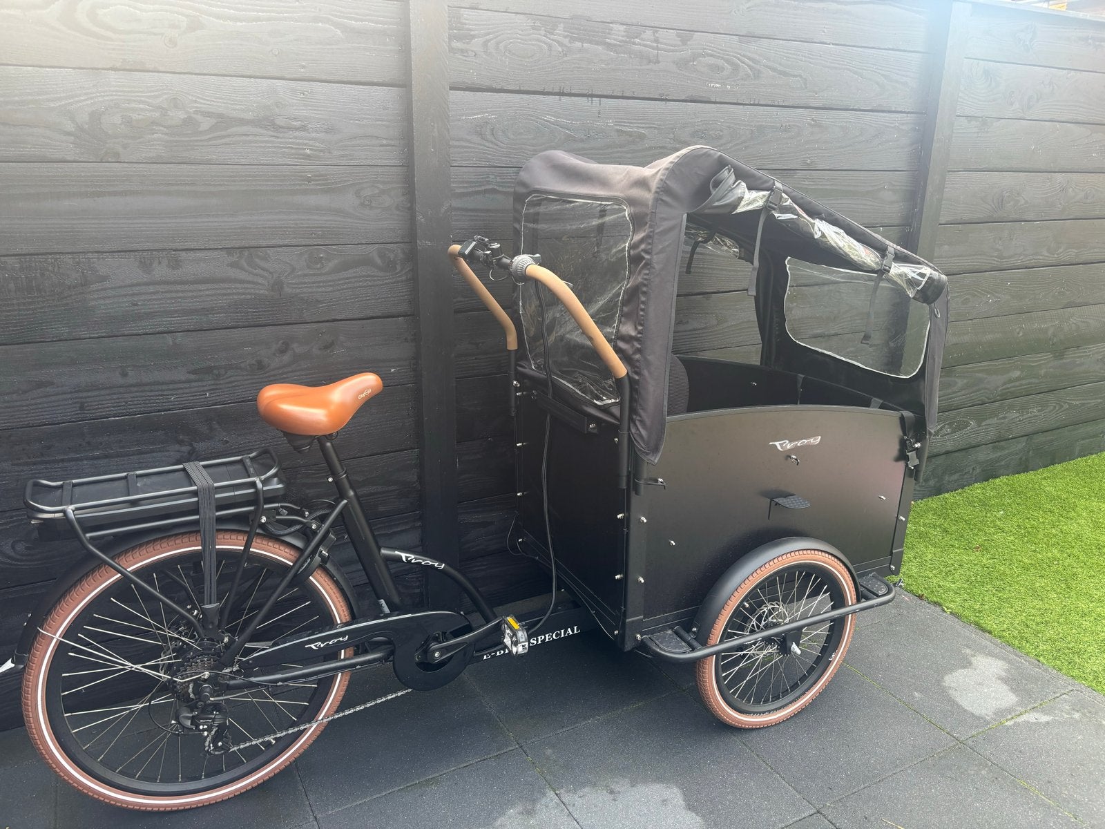 Voque Troy Bakfiets - Elektrisch met Huif, Overige merken, Elektrisch, Ophalen of Verzenden, Zo goed als nieuw