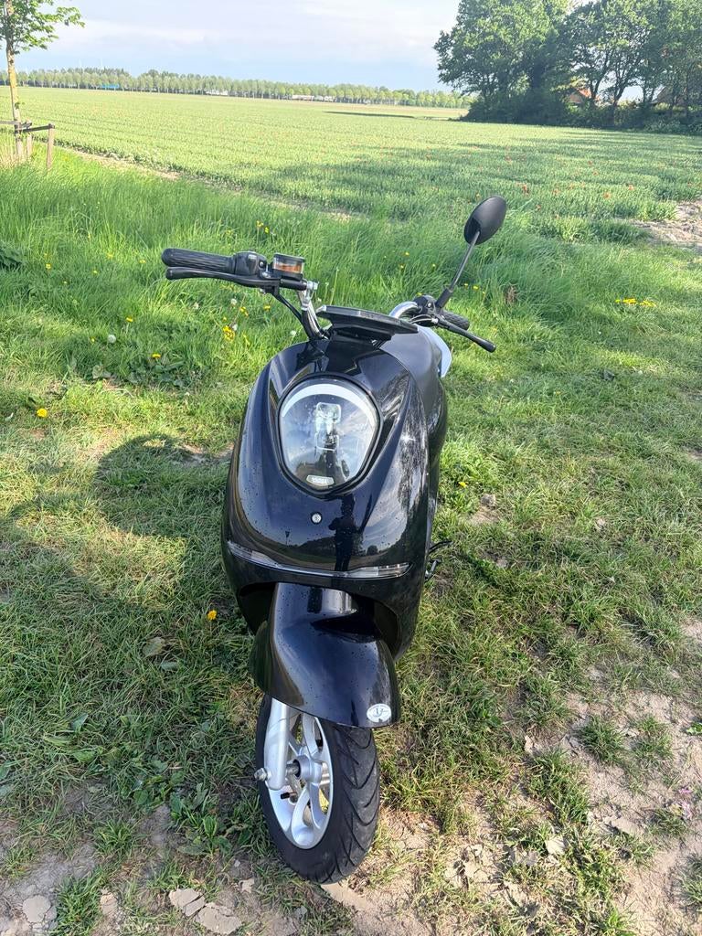 Yadea C-Umi Elektrische Scooter - Compact en Modern, Fietsen en Brommers, Scooters | Overige merken, Ophalen, Elektrisch, Zo goed als nieuw