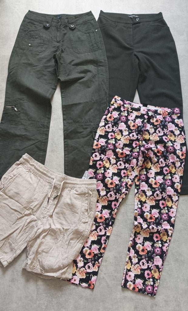 pakket van 4 dames/meiden broeken maat 34, Kleding | Dames, Ophalen of Verzenden, Gedragen, Maat 34 (XS) of kleiner, Lang