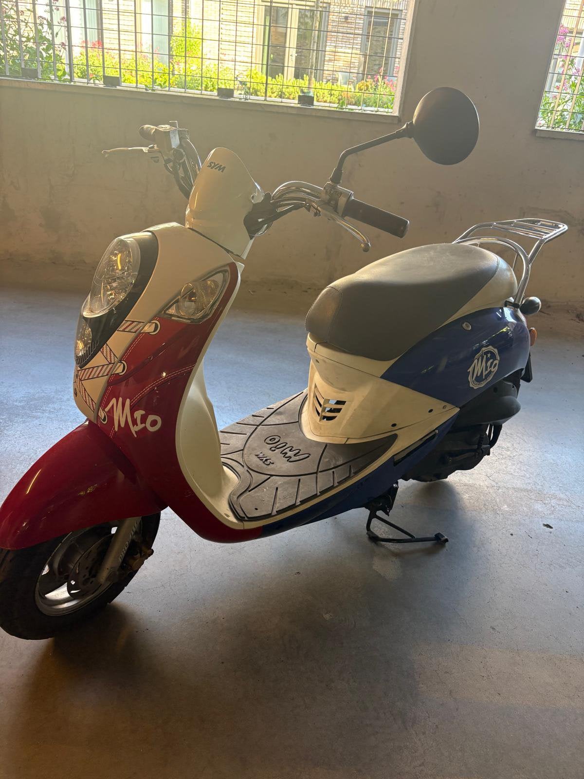 Sym Mio, Gebruikt, Maximaal 45 km/u, Benzine, Ophalen