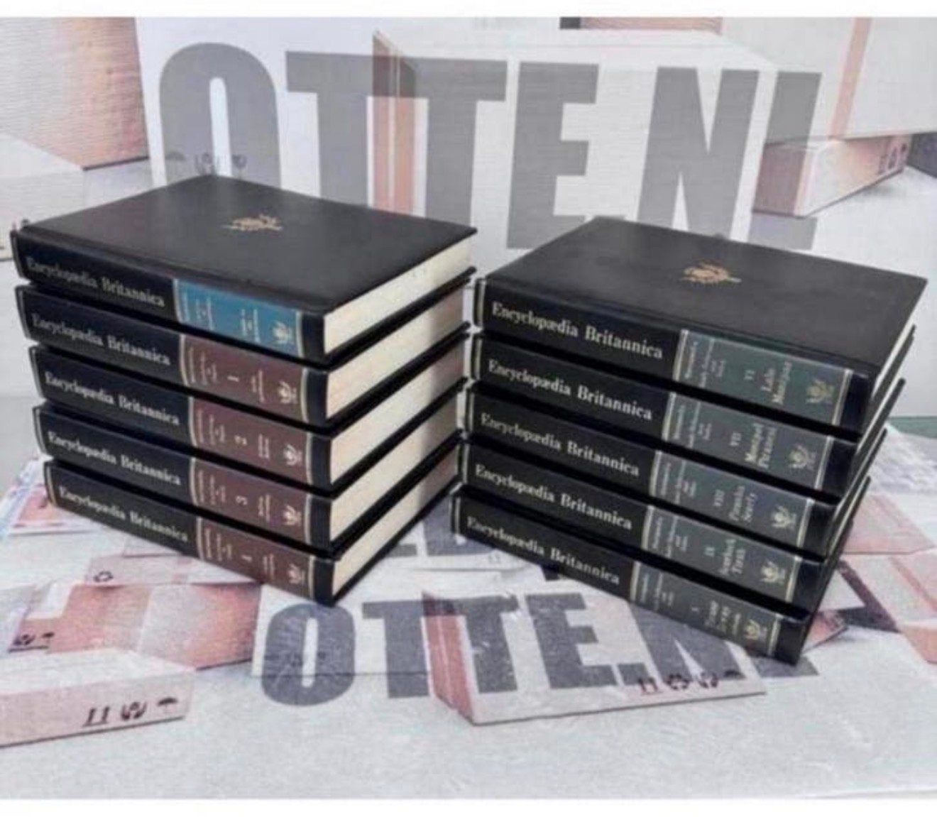 Encyclopedia Britannica LOT 10X 1768 Macropaedia Micropaedia, Ophalen of Verzenden, Zo goed als nieuw, Complete serie