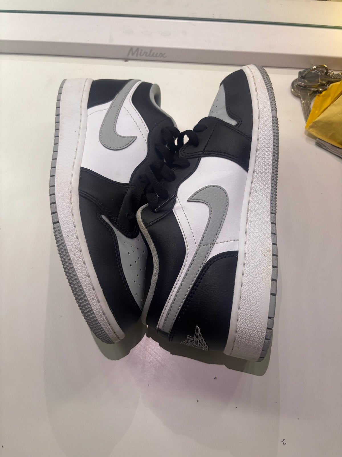 Nike Air Jordan 1 Low Panda, Zwart, Ophalen of Verzenden, Sneakers of Gympen, Gedragen