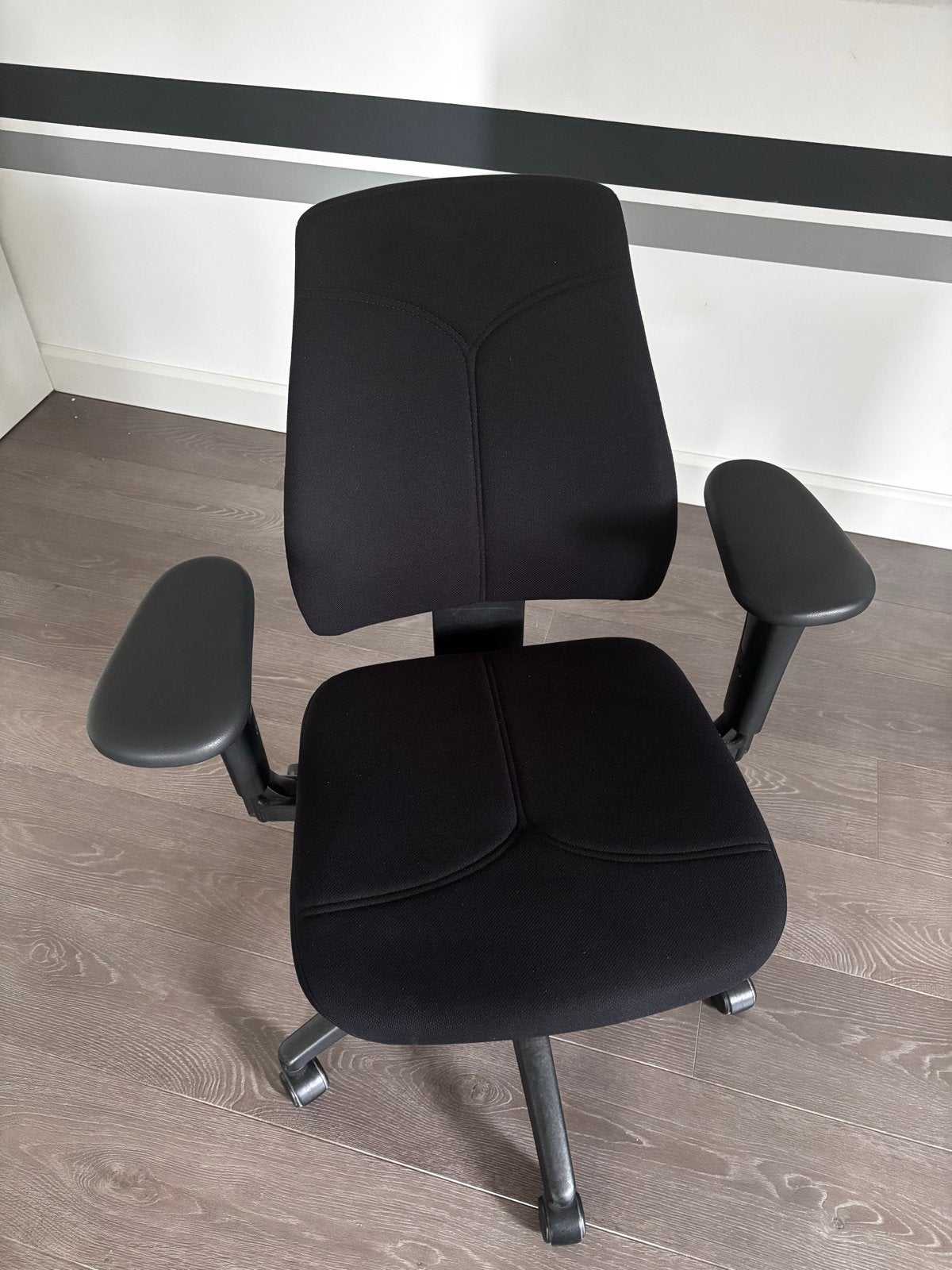 Bureaustoel - Zwart, Ergonomisch, Ophalen, Zwart, Zo goed als nieuw, Bureaustoel