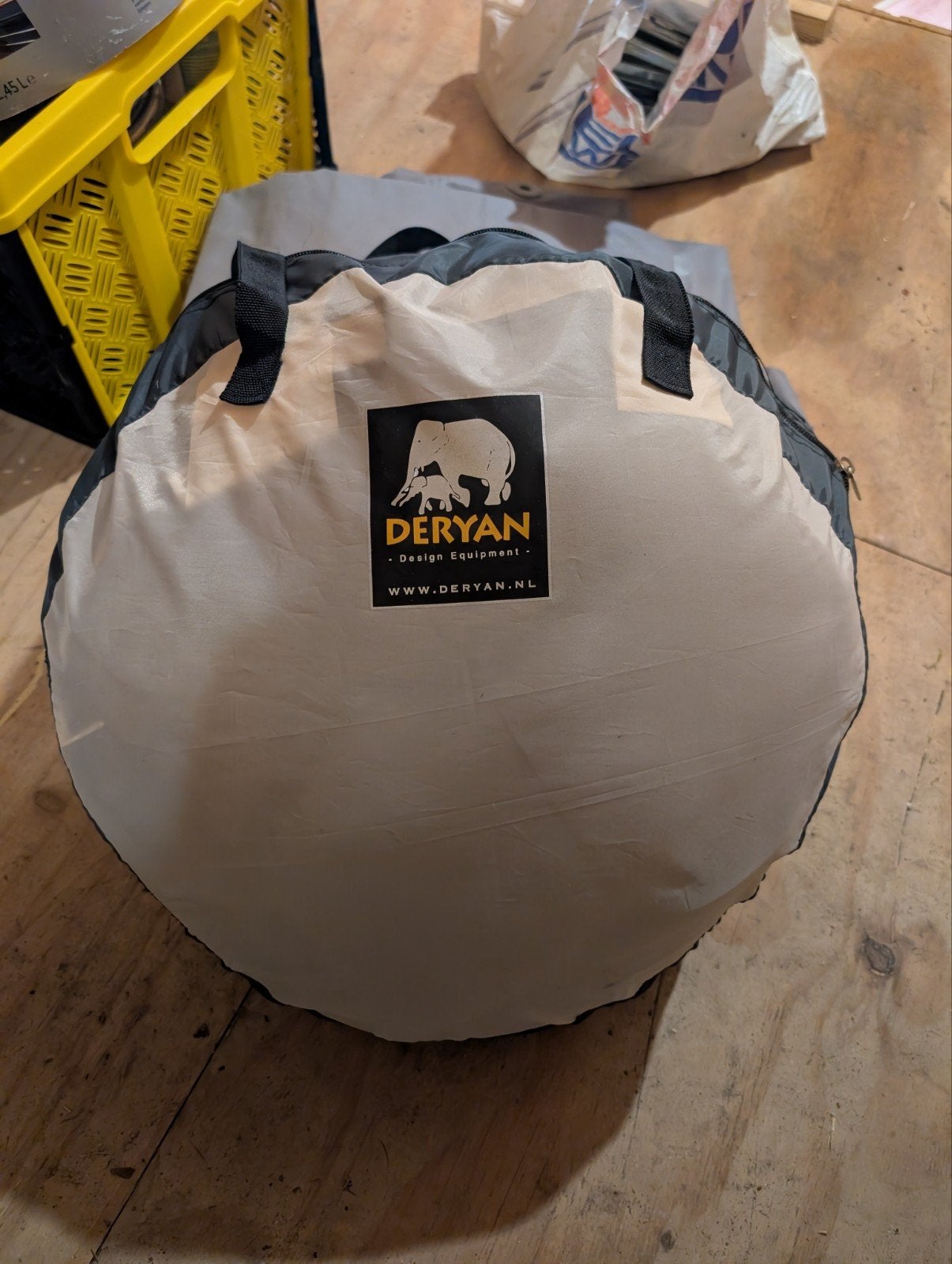 Deryan baby slaaptent, Ophalen, Zo goed als nieuw, Tot en met 2
