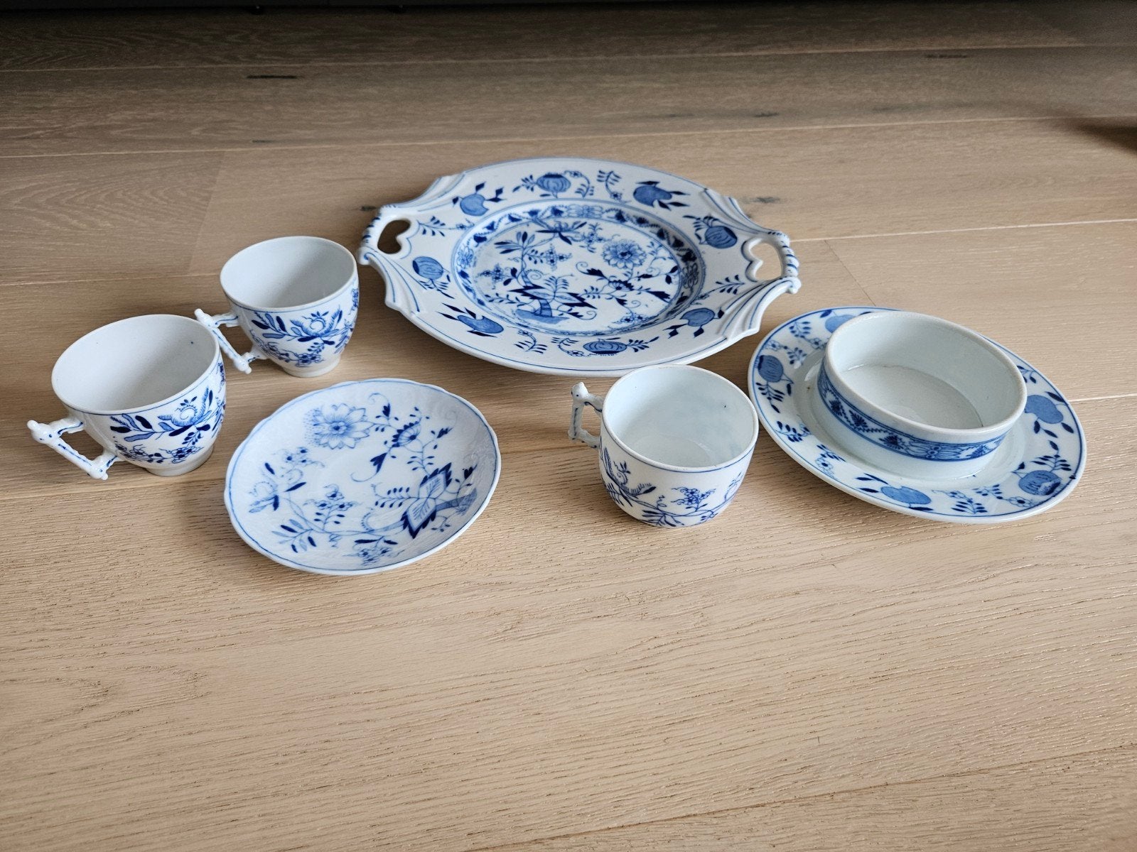 Restanten servies Petrus Regout, Antiek en Kunst, Ophalen