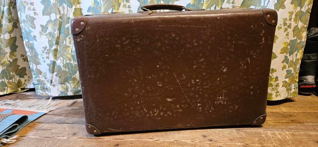 Oude koffer (brocante), met sleuteltjes, Sieraden, Tassen en Uiterlijk, Koffers, Ophalen, Overige materialen, Gebruikt, 50 tot 60 cm