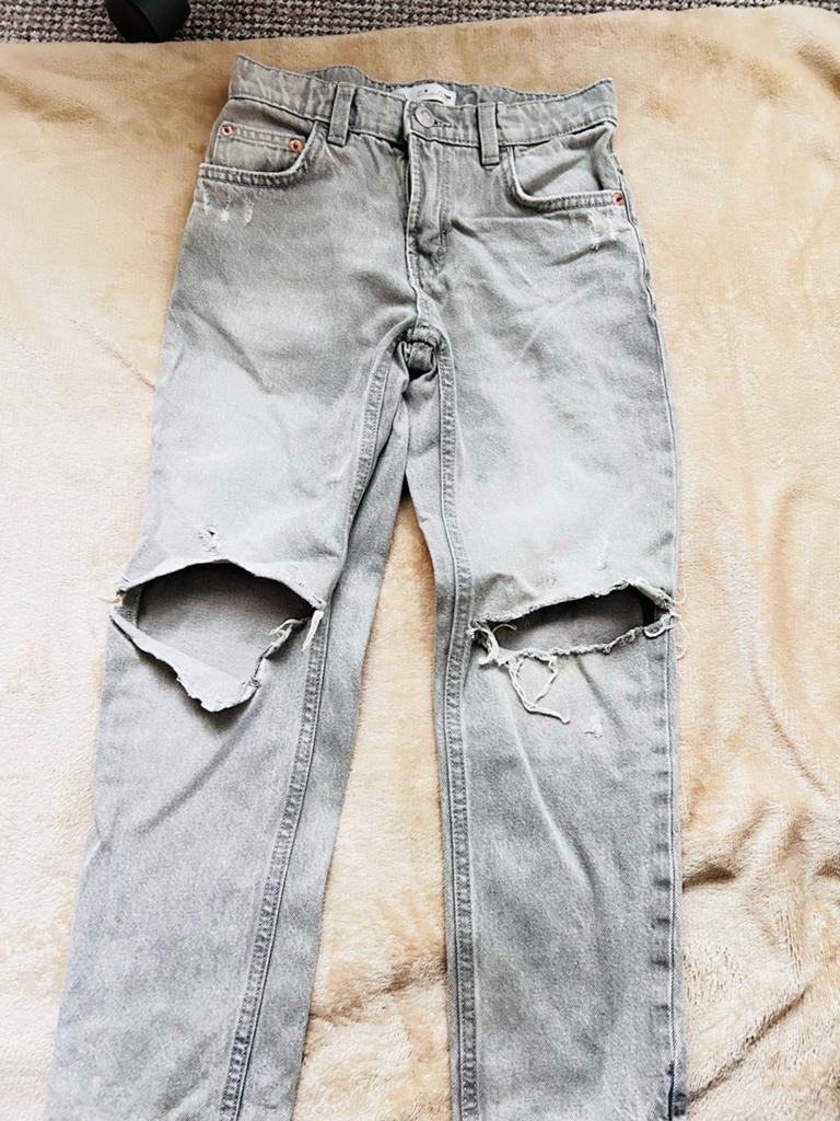 Zara Jeans met gaten - Maat 134, Ophalen of Verzenden, Zo goed als nieuw