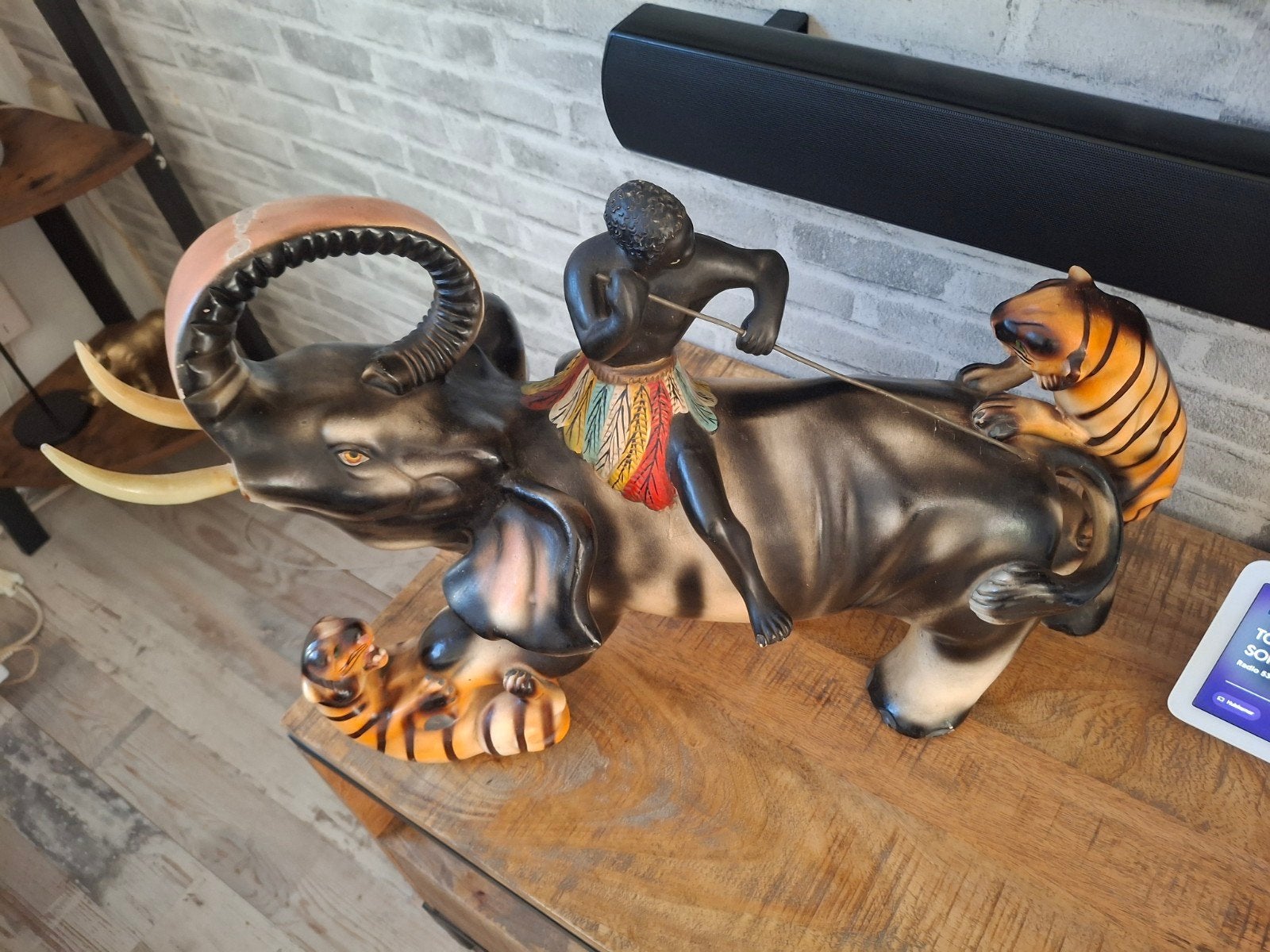 Vintage olifant met rijder en tijgers beeld, Ophalen of Verzenden