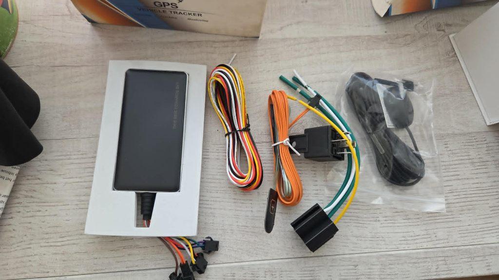 GPS Tracker Volgsyssteem auto, scooter, motor caravan, Ophalen of Verzenden, Zo goed als nieuw