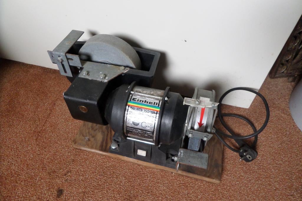 Slijpmachine Einhell NTS 150/125 - 250 Watt, Ophalen, Zo goed als nieuw, Minder dan 700 watt, Werkbankslijpmachine