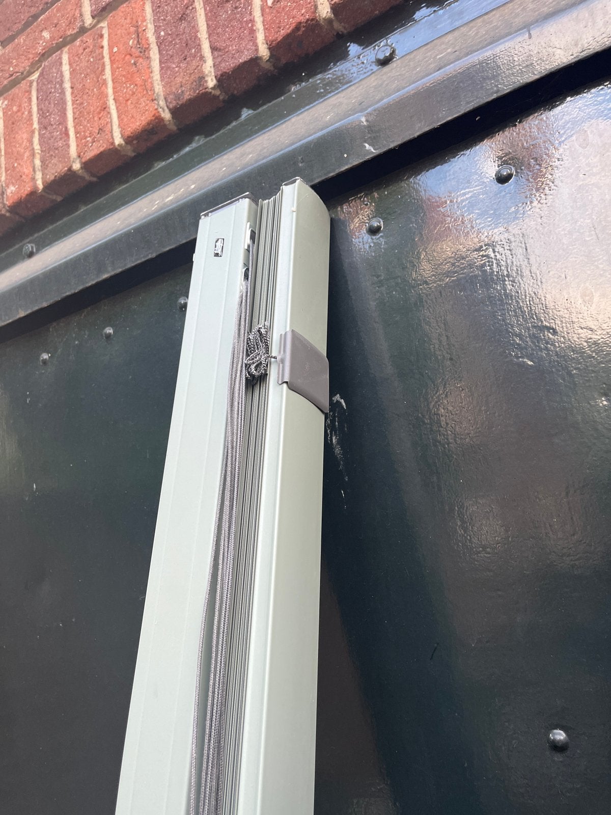 Luxaflex aluminium - zandgroen 224,0 x 110,0 cm, Huis en Inrichting, Ophalen, Jaloezie, In te korten, Metaal
