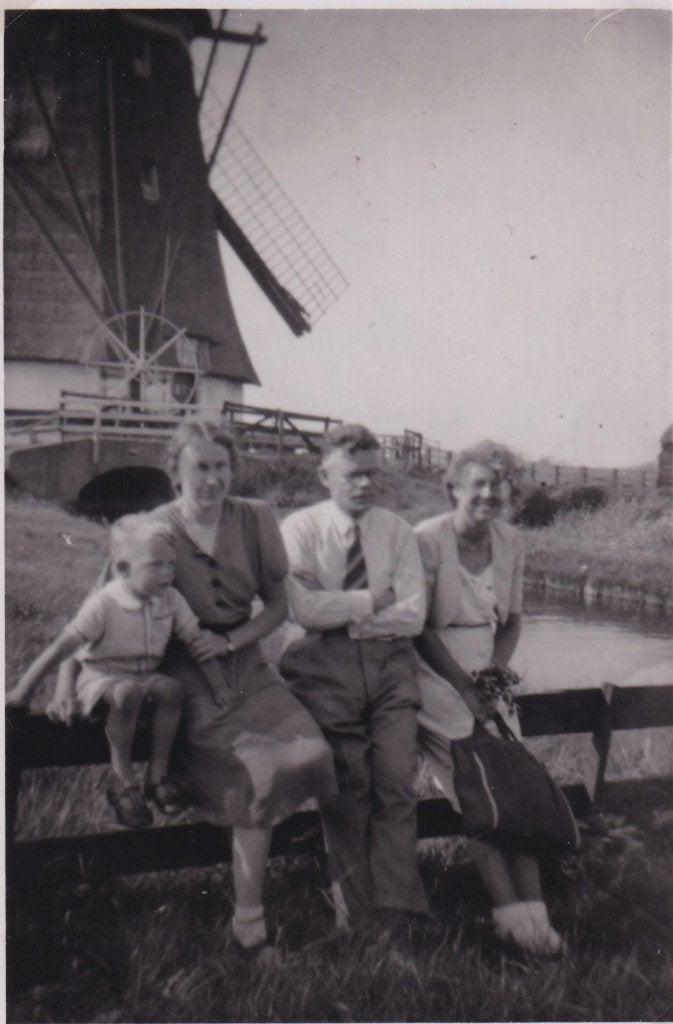 729K foto Zevenhuizen Z-H, Eendrachtsmolen, augustus 1943, Ophalen of Verzenden, 1940 tot 1960, Ongelopen, Zuid-Holland