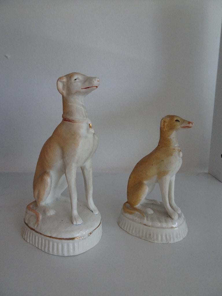 Set van twee antieke Franse bisque porseleinen windhondjes, Ophalen of Verzenden