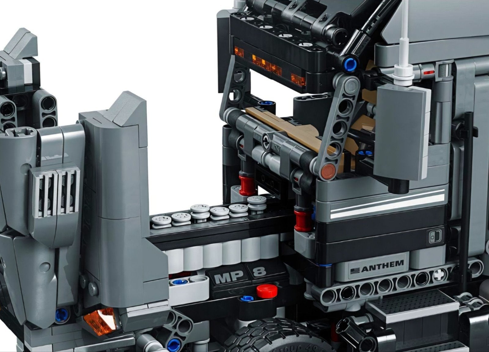 Foto 9 van LEGO Technic Mack Anthem 42078 - Zo goed als nieuw