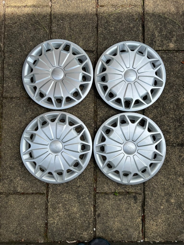 Ford Transit wieldop 16 inch 4 stuks, Ophalen, Zo goed als nieuw