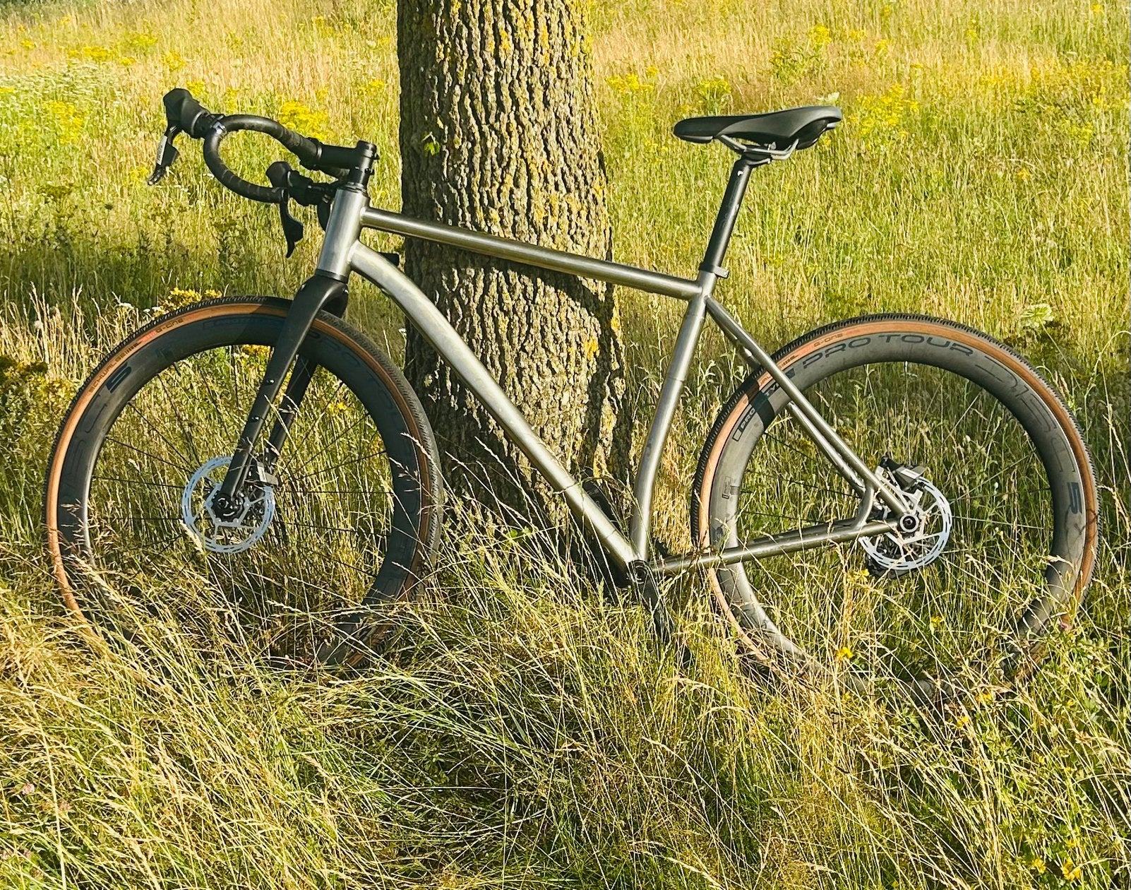 Gezocht: ruil titanium gravelframe voor carbon gravelframe, Fietsen en Brommers, Fietsen | Racefietsen, 28 inch, 10 tot 15 versnellingen