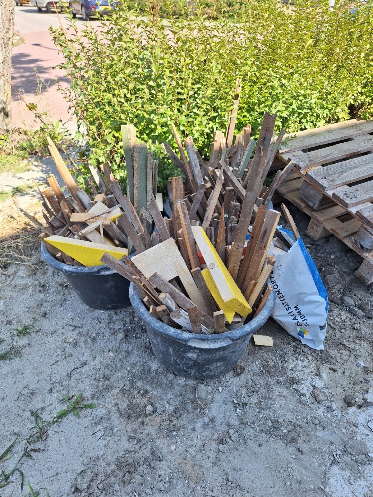 3 tonnen met hout, Ophalen, Gebruikt, Minder dan 25 mm, Balk
