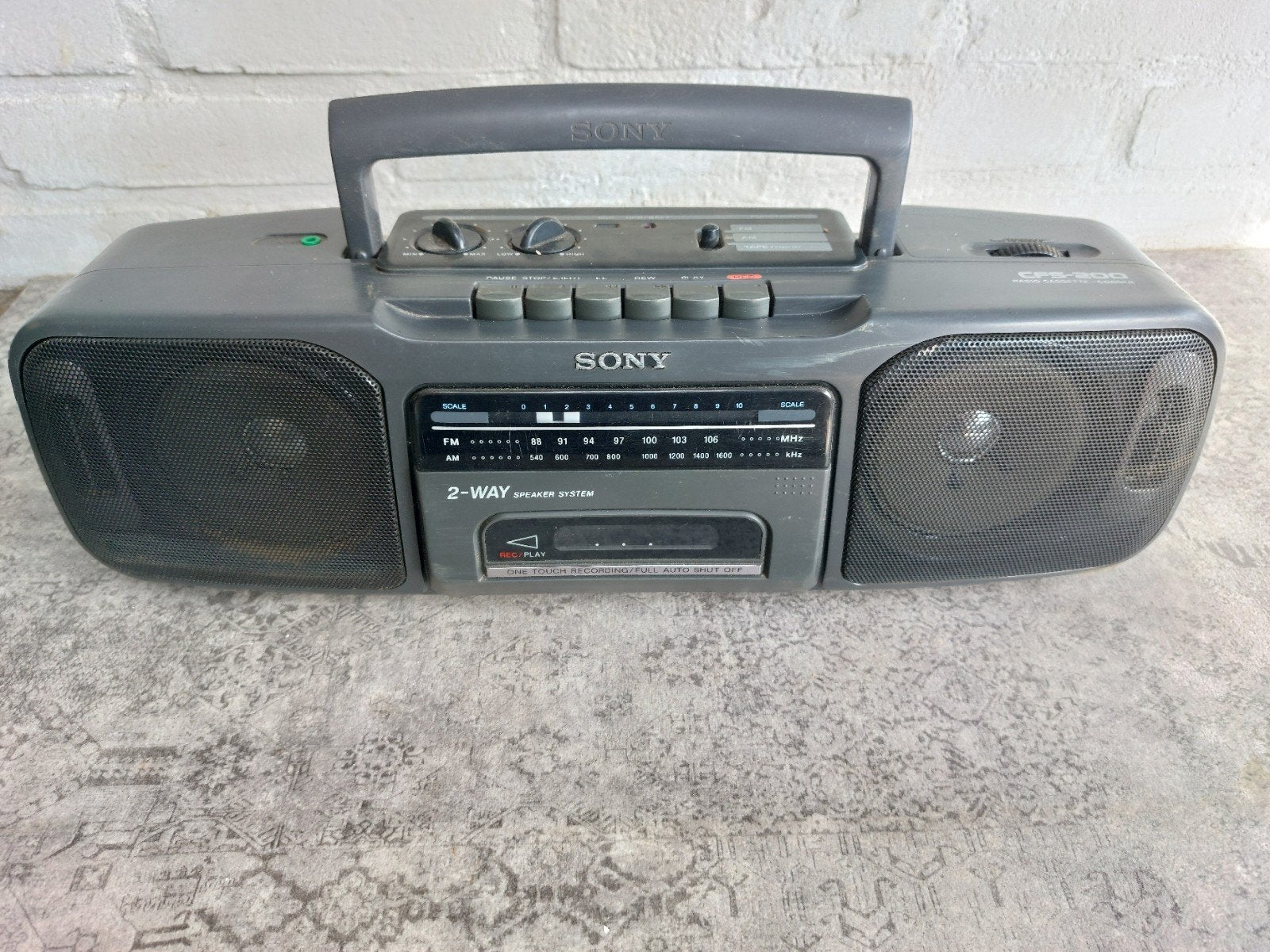 Sony CFS-200 draagbare radio-cassettespeler, Ophalen of Verzenden, Gebruikt, Radio