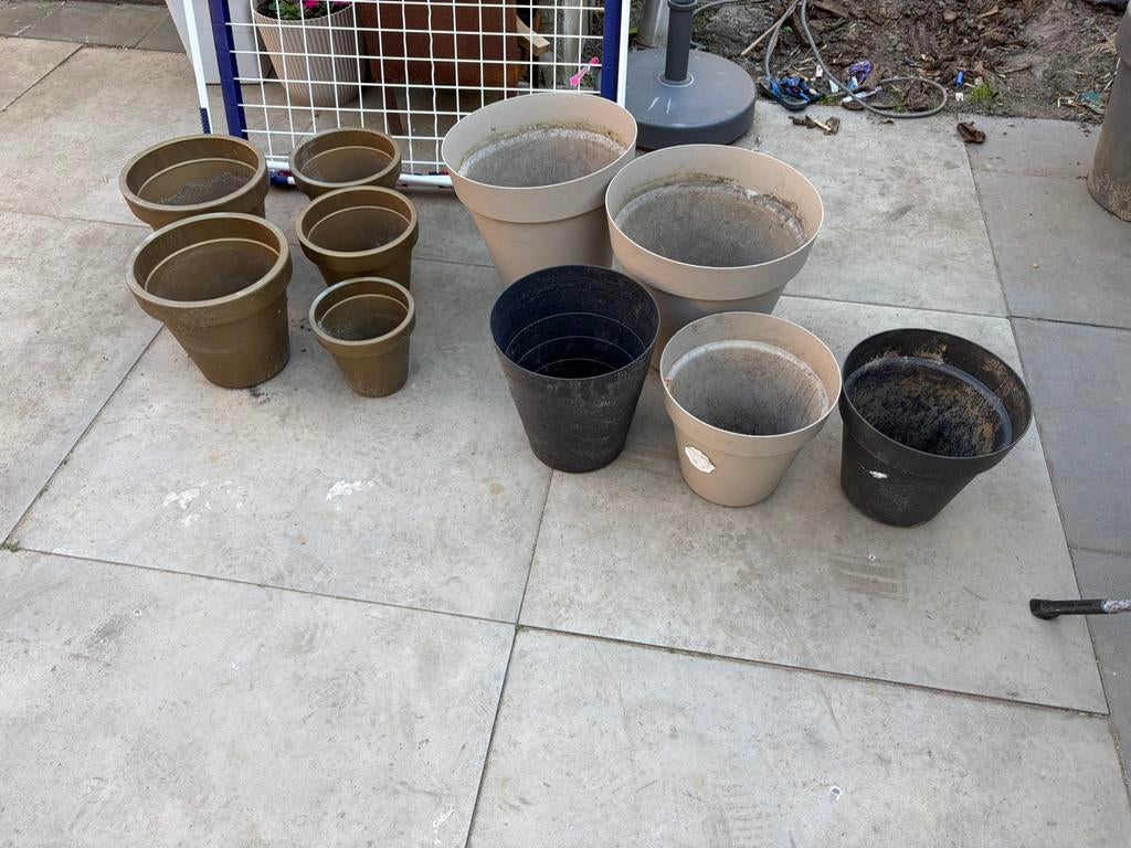 Bloempotten, Tuin en Terras, Bloempotten, Gebruikt, Rond, Ophalen of Verzenden, Minder dan 25 cm
